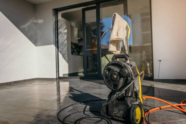 Best Vinyl Siding Pressure Washing in Solon, IA